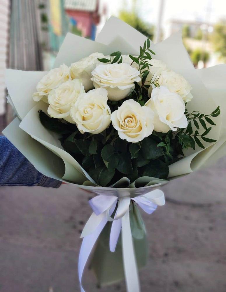 Букет Белые розы Проуд в Одинцово