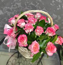 Цветочная композиция из Розы в корзине в Одинцово