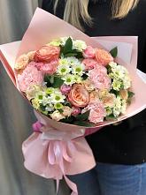 Букет нежные объятья в Одинцово Букет цветов из: Гвоздики, Розы и Хризантемы в Одинцово