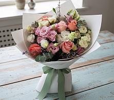 Букет цветов из:  Розы, Лизиантусы и Гвоздики #REPLACE_PRED# Одинцово